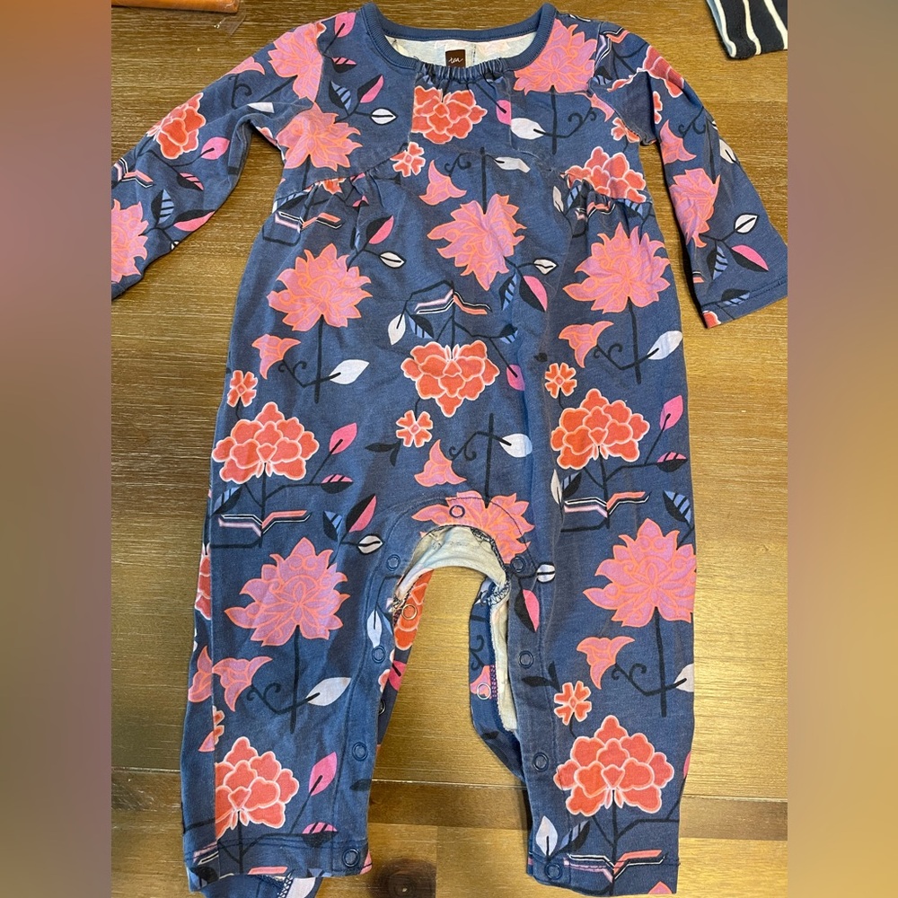 🩶 Tea navy floral romper